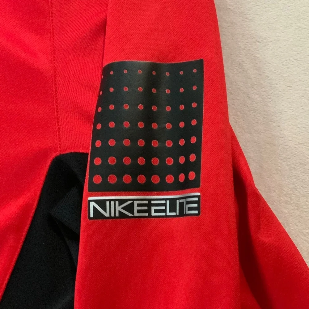 Nike Red Black L  Elite Dri Fit, Long Sleeve 1/4 Zip Golf Gym Workout Travel